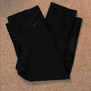 Nike Crop Leggings